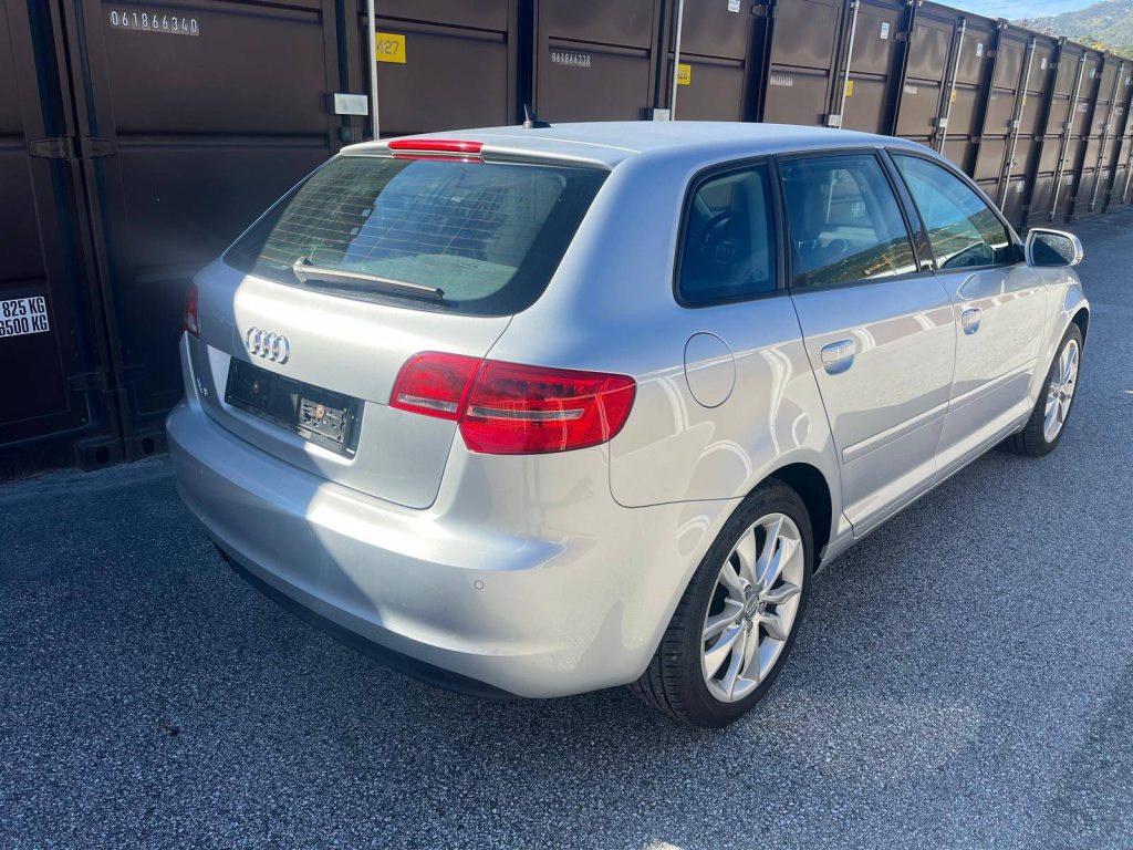 AUDI A3 2.0 16V T FSI quattro S-Tr, Petrol, Second hand / Used, Automatic - 6