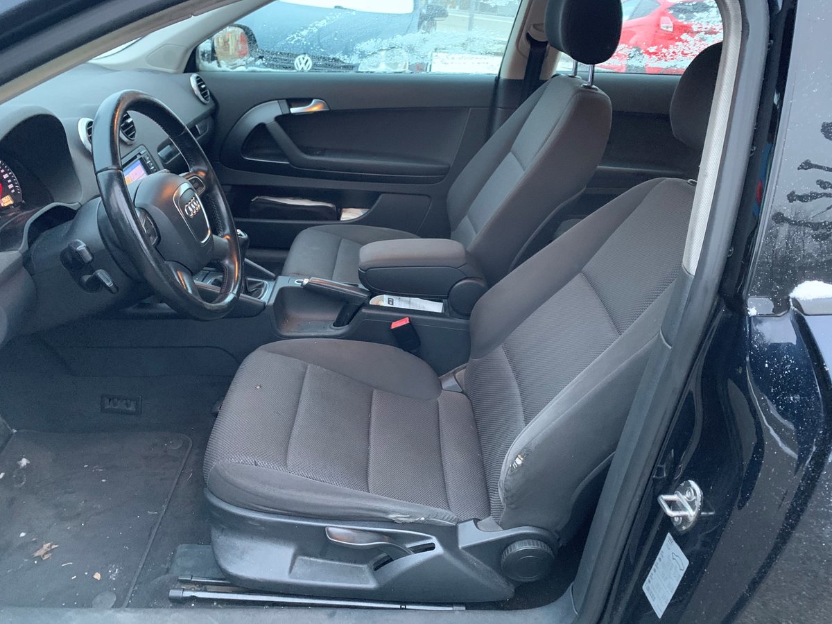 AUDI A3 1.6 TDI Attraction, Diesel, Occasioni / Usate, Manuale - 5