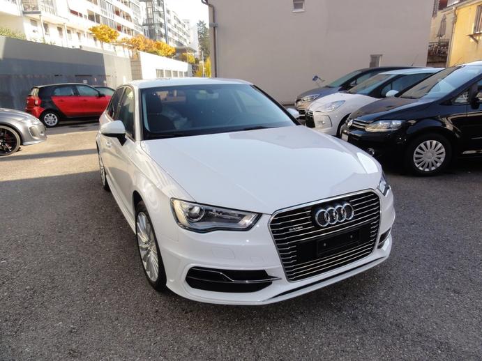AUDI A3 Sportback 1.4 e-tron Attraction S-tronic, Plug-in-Hybrid Petrol/Electric, Second hand / Used, Automatic