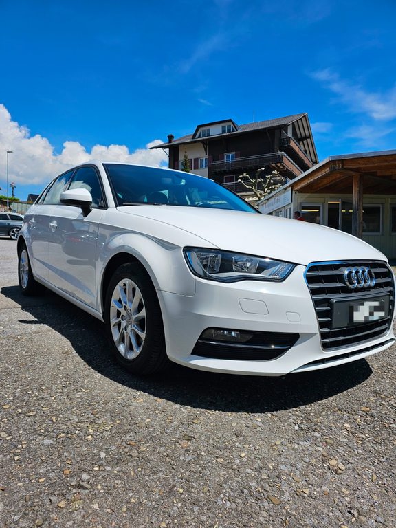 AUDI A3 Sportback 1.4 T FSI Attraction S-Tronic, Essence, Occasion / Utilisé, Automatique - 2