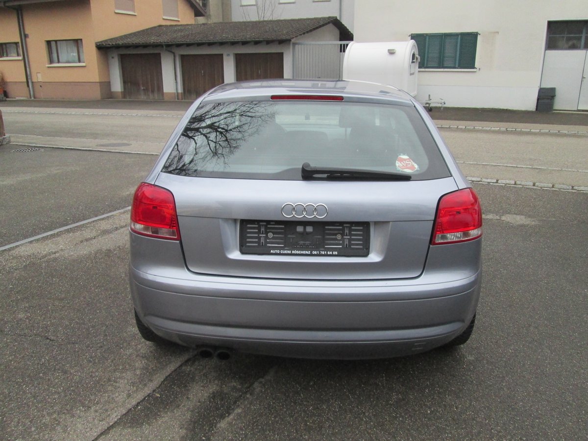 AUDI A3 2.0 FSI Attraction, Essence, Occasion / Utilisé, Manuelle - 4