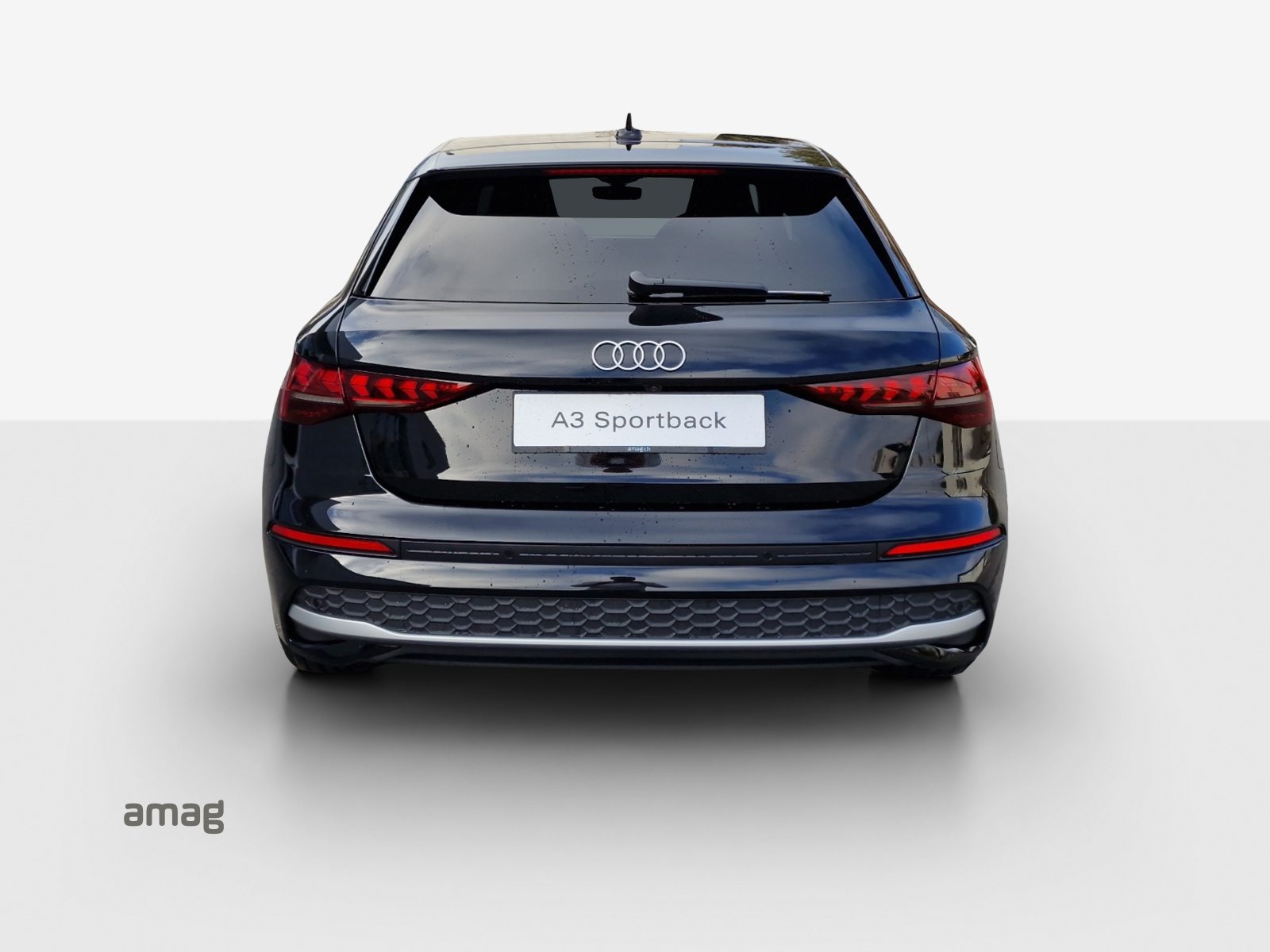AUDI A3 Sportback 35 TFSI Attraction, Petrol, Second hand / Used, Automatic - 4
