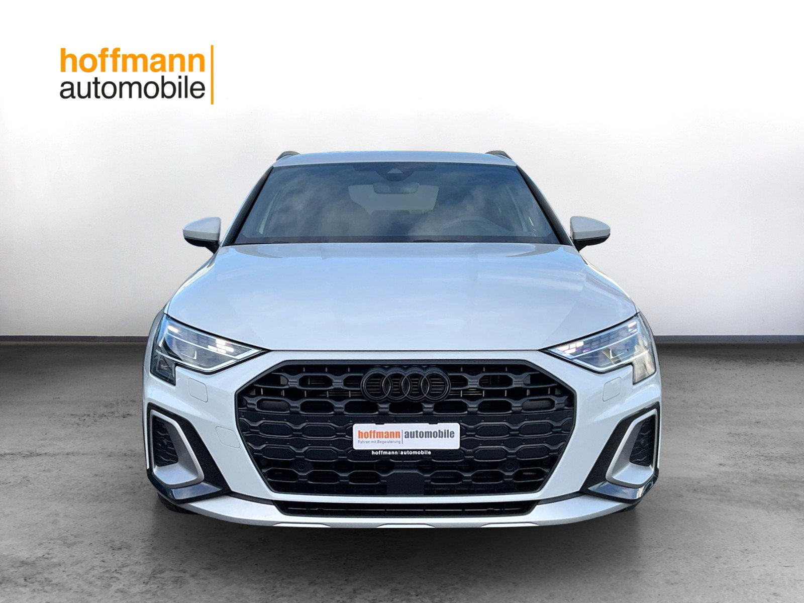 AUDI A3 allstreet 35 TFSI Attraction, Benzin, Occasion / Gebraucht, Automatik - 2