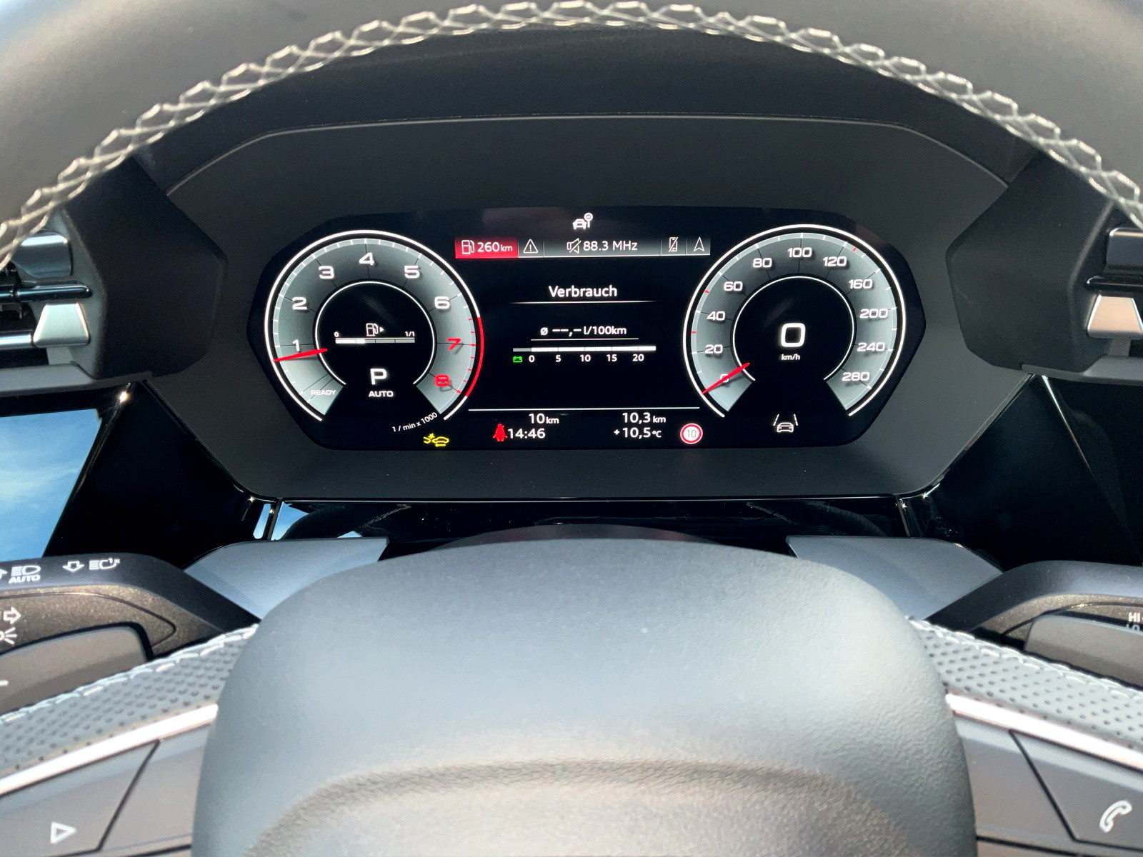 AUDI A3 allstreet 35 TFSI Attraction, Benzin, Occasion / Gebraucht, Automatik - 7