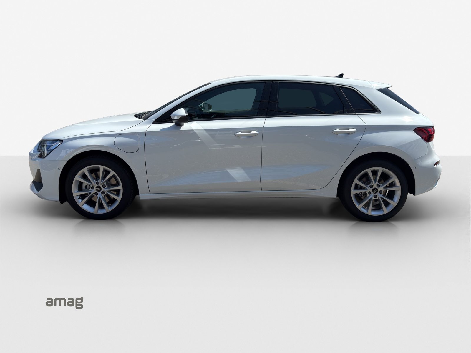 AUDI A3 Sportback 40 TFSI e Attraction, Hybride Integrale Benzina/Elettrica, Occasioni / Usate, Automatico - 2