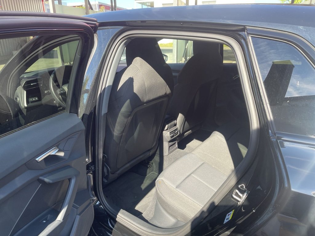 AUDI A3 Sportback 1.5 35 TFSI S-Tronic, Mild-Hybrid Petrol/Electric, Second hand / Used, Automatic - 7
