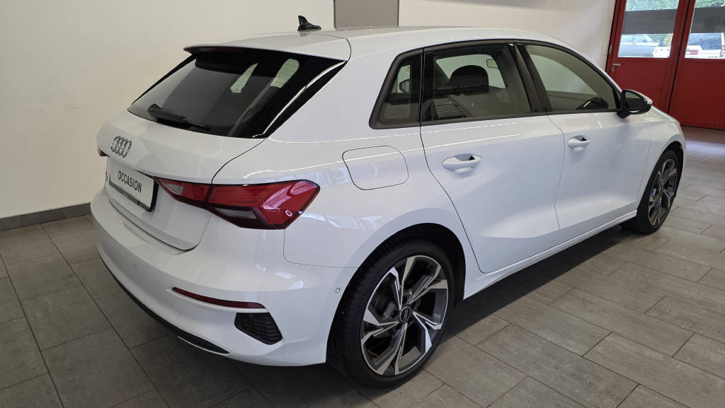 AUDI A3 Sportback 1.5 35 TFSI Attraction S-Tronic, Hybride Léger Essence/Électricité, Occasion / Utilisé, Automatique - 4