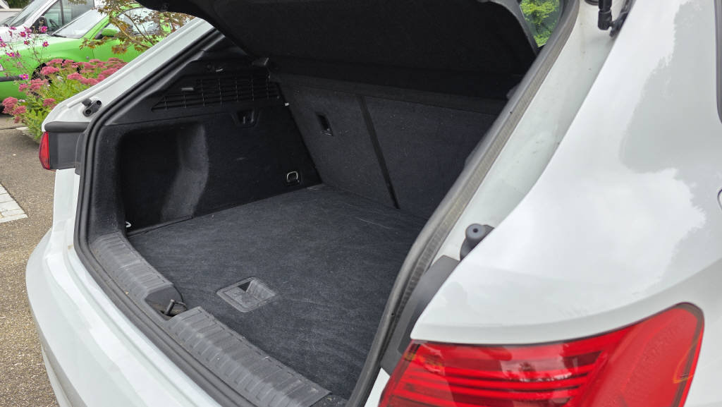 AUDI A3 Sportback 1.5 35 TFSI Attraction S-Tronic, Hybride Léger Essence/Électricité, Occasion / Utilisé, Automatique - 7