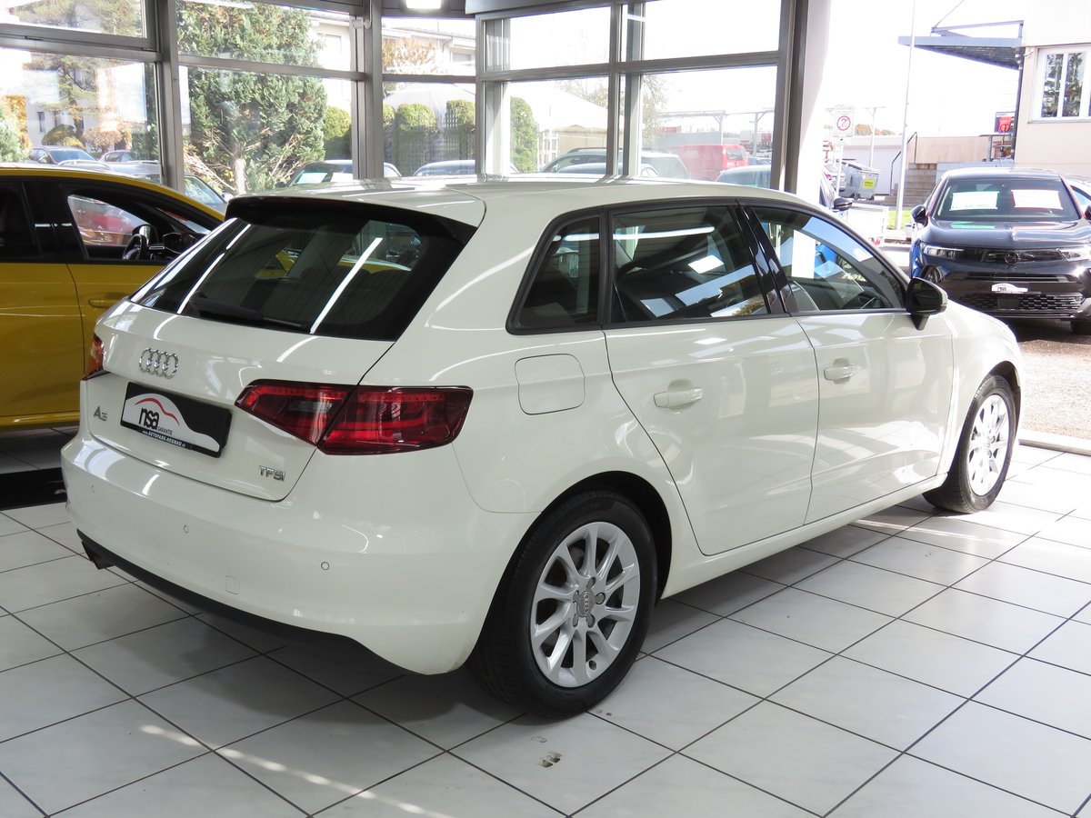 AUDI A3 Sportback 1.4 TFSI Attraction, Petrol, Second hand / Used, Manual - 4