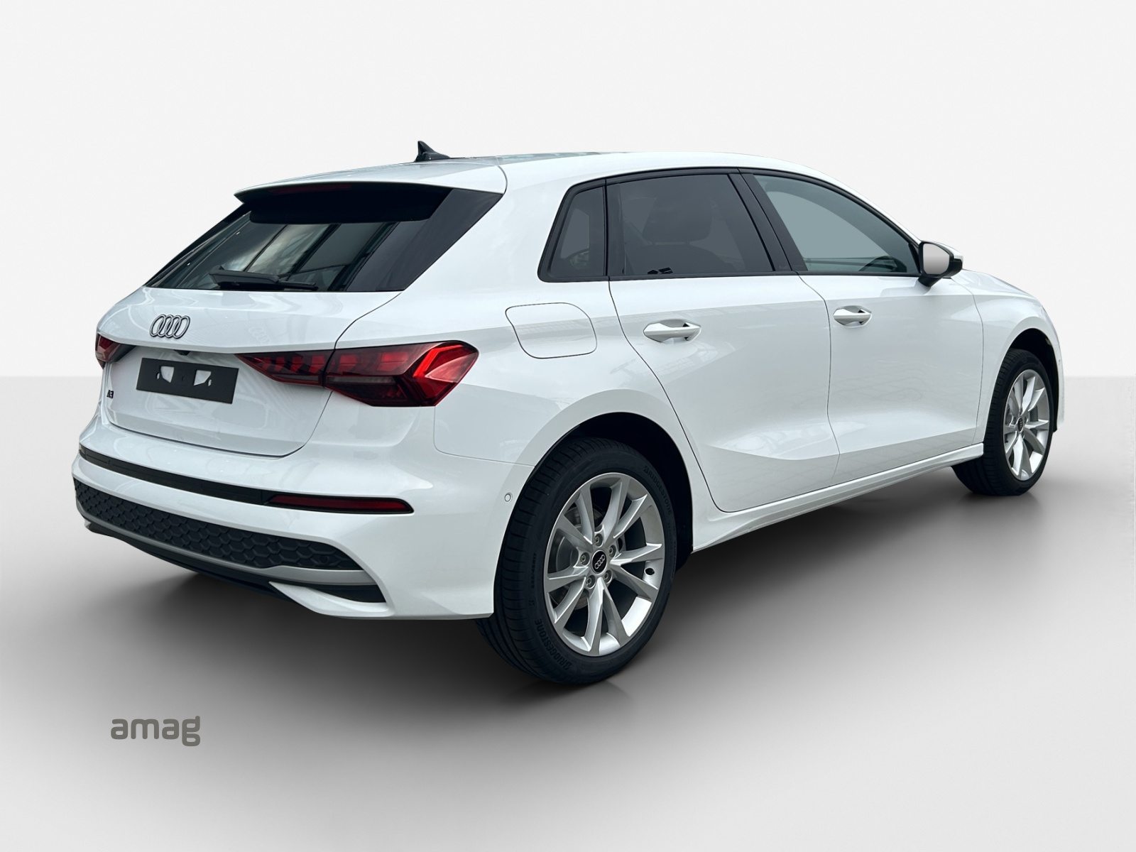 AUDI A3 Sportback 40 TFSI e Attraction, Hybride Intégral Essence/Électricité, Occasion / Utilisé, Automatique - 5