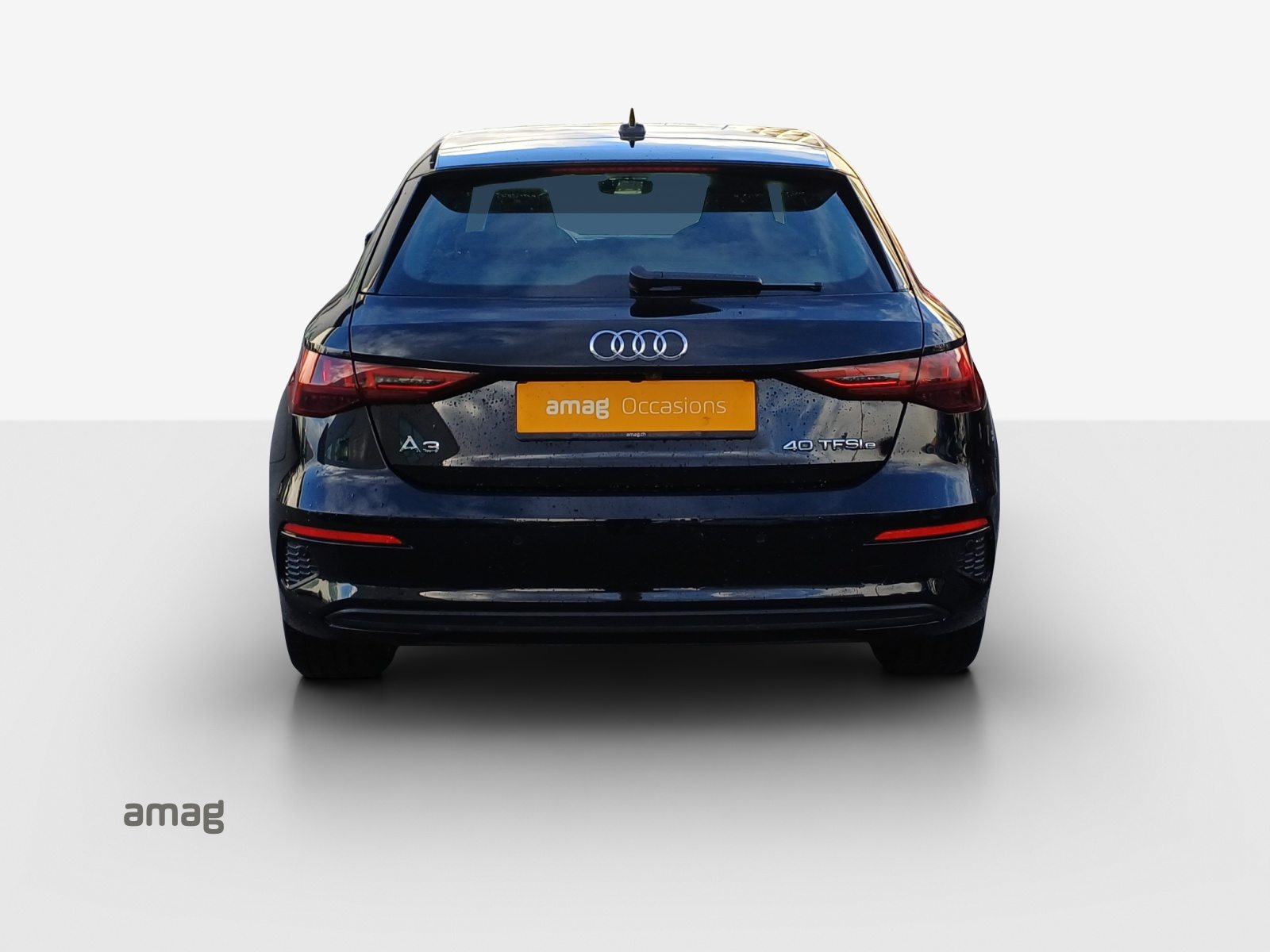 AUDI A3 Sportback 40 TFSI e Attraction, Full-Hybrid Petrol/Electric, Second hand / Used, Automatic - 4