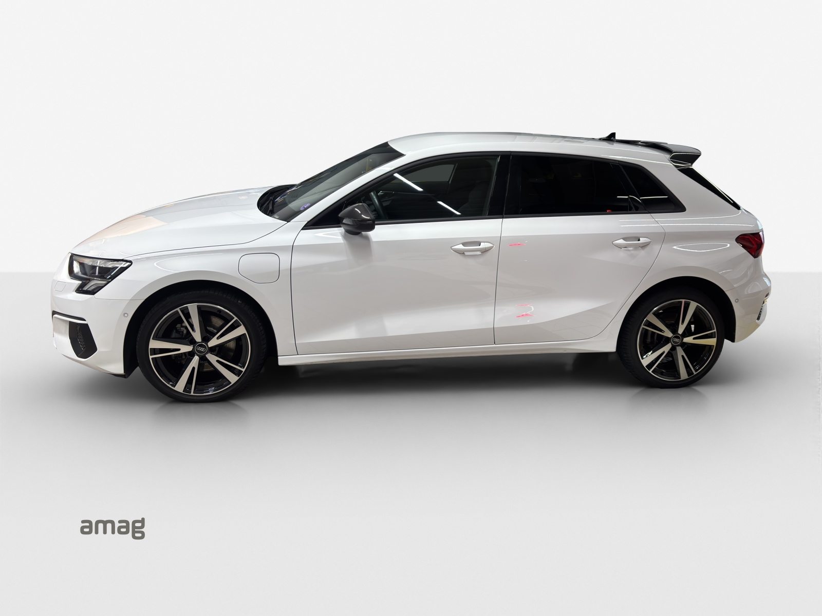 AUDI A3 Sportback 40 TFSI e Attraction, Hybride Intégral Essence/Électricité, Occasion / Utilisé, Automatique - 3