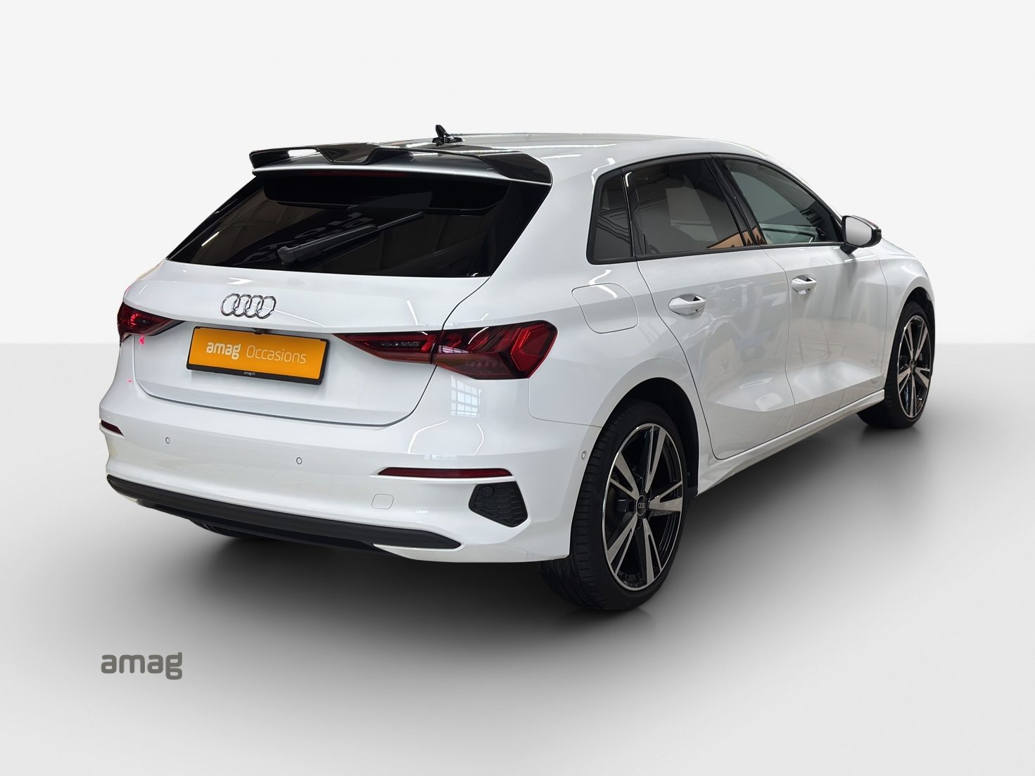 AUDI A3 Sportback 40 TFSI e Attraction, Hybride Intégral Essence/Électricité, Occasion / Utilisé, Automatique - 5
