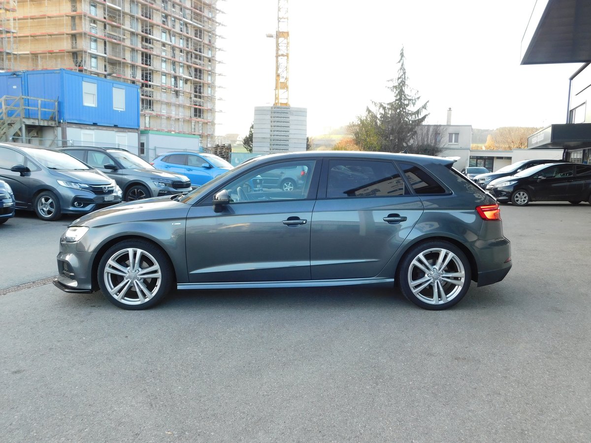 AUDI A3 Sportback 35 TFSI Sport, Petrol, Second hand / Used, Manual - 4
