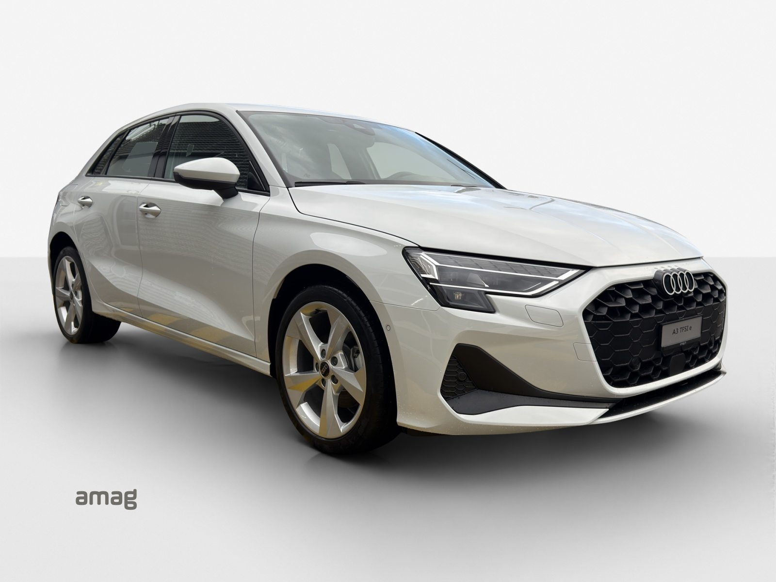AUDI A3 Sportback 40 TFSI e Attraction, Hybride Intégral Essence/Électricité, Occasion / Utilisé, Automatique - 6