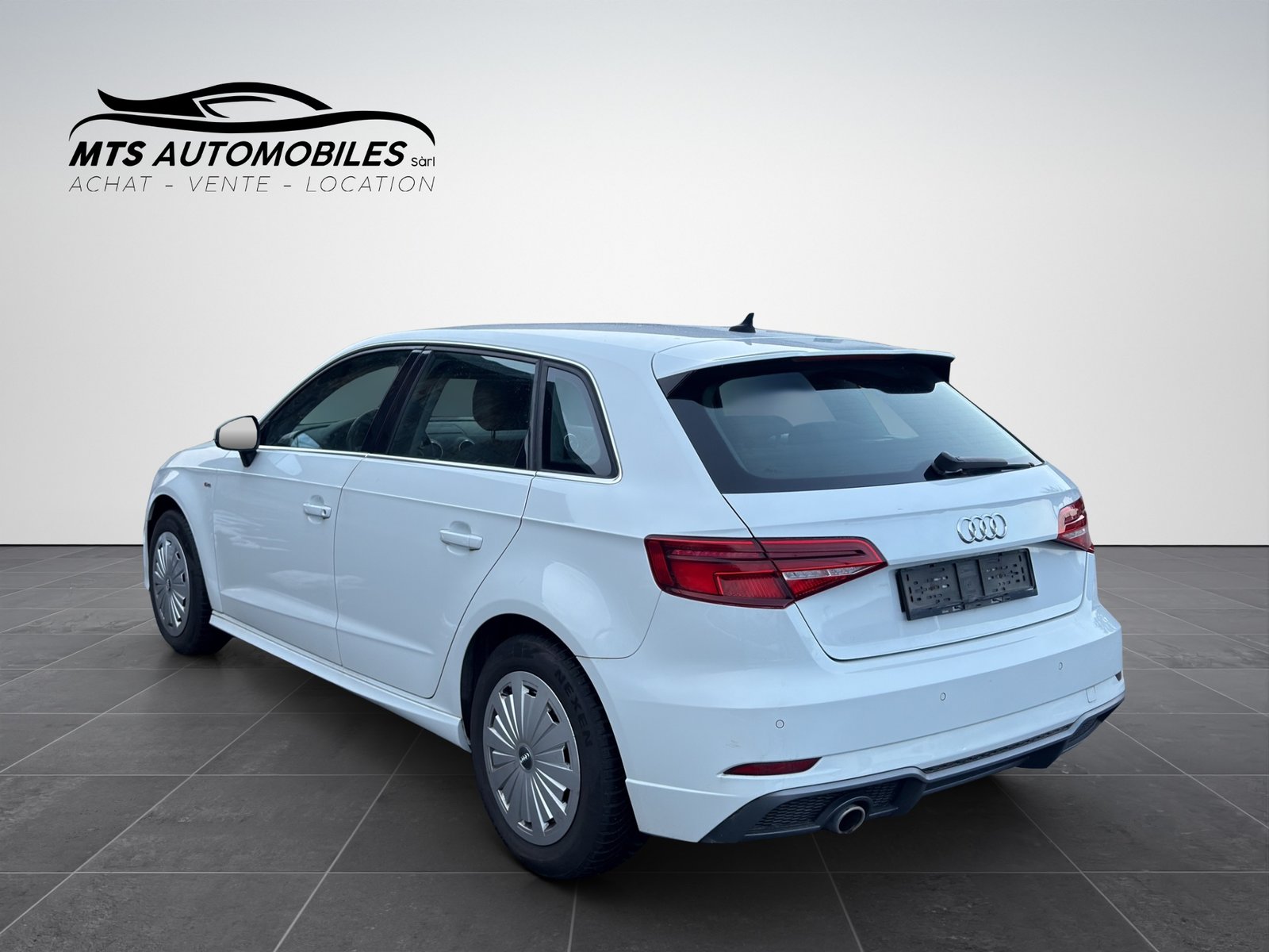 AUDI A3 Sportback 30 TDI S-tronic, Diesel, Second hand / Used, Automatic - 4