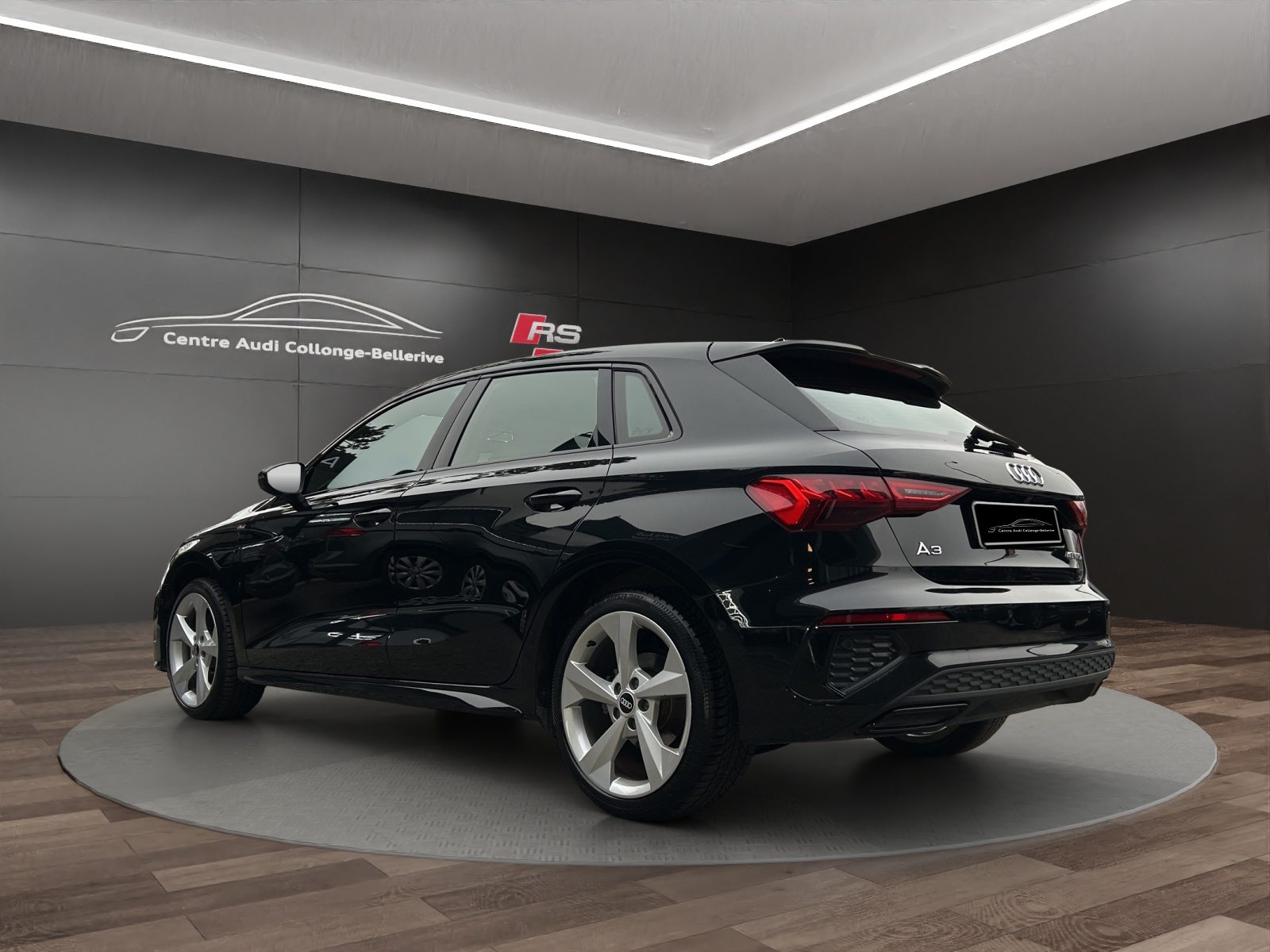 AUDI A3 Sportback 40 TFSI e S line, Voll-Hybrid Benzin/Elektro, Occasion / Gebraucht, Automat - 4