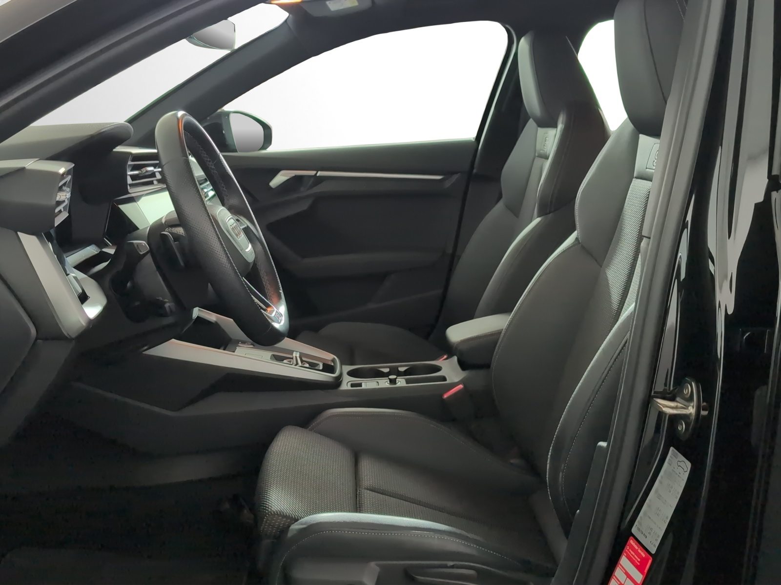 AUDI A3 Sportback 40 TFSI S line, Benzin, Occasion / Gebraucht, Automat - 6