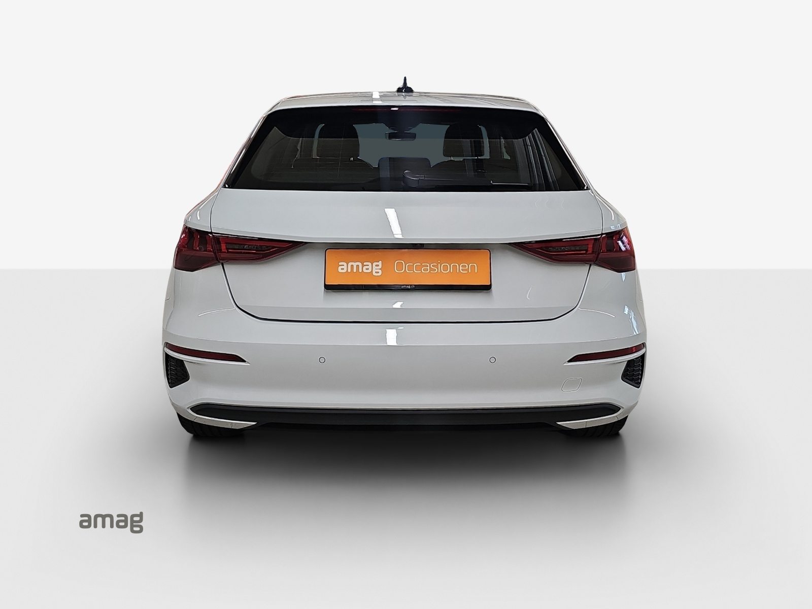 AUDI A3 Sportback 40 TFSI e, Full-Hybrid Petrol/Electric, Second hand / Used, Automatic - 4