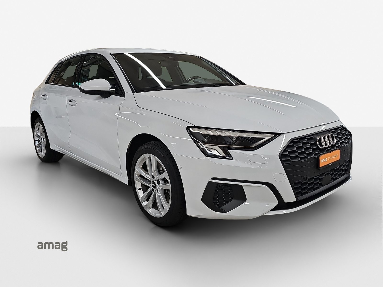 AUDI A3 Sportback 40 TFSI e, Full-Hybrid Petrol/Electric, Second hand / Used, Automatic - 6