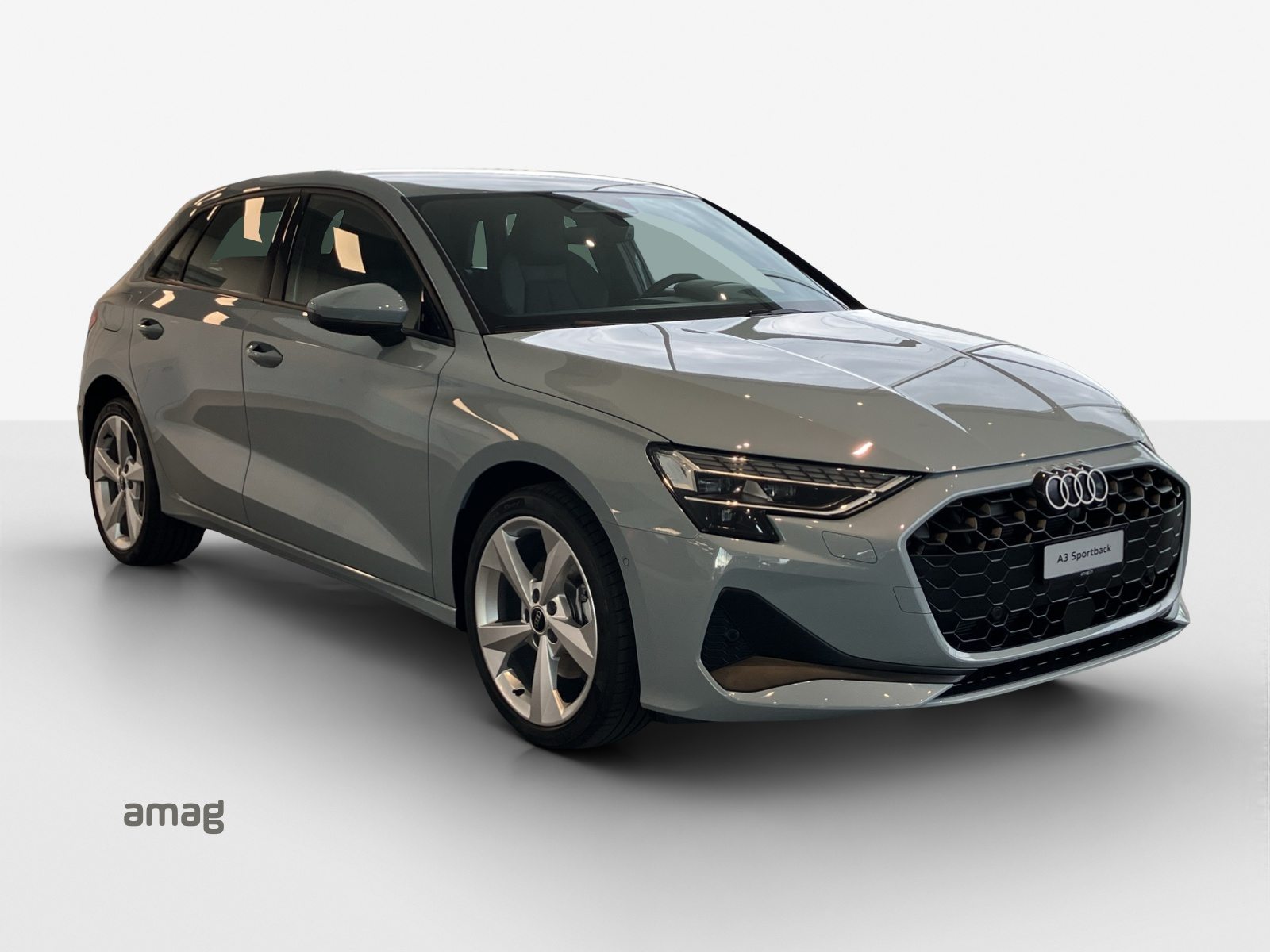 AUDI A3 Sportback TFSI e 150 kW Attraction, Hybride Intégral Essence/Électricité, Occasion / Utilisé, Automatique - 6