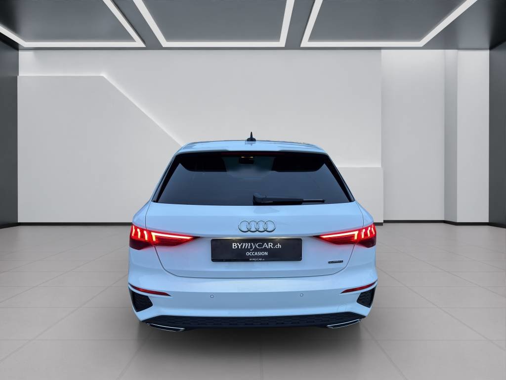 AUDI A3 Sportback 40 TFSI S line quattro S-tronic, Essence, Occasion / Utilisé, Automatique - 4