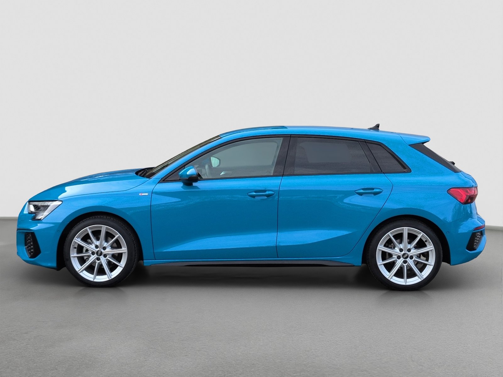 AUDI A3 Sportback 35 TFSI S line S-tronic, Mild-Hybrid Benzin/Elektro, Occasion / Gebraucht, Automatik - 2