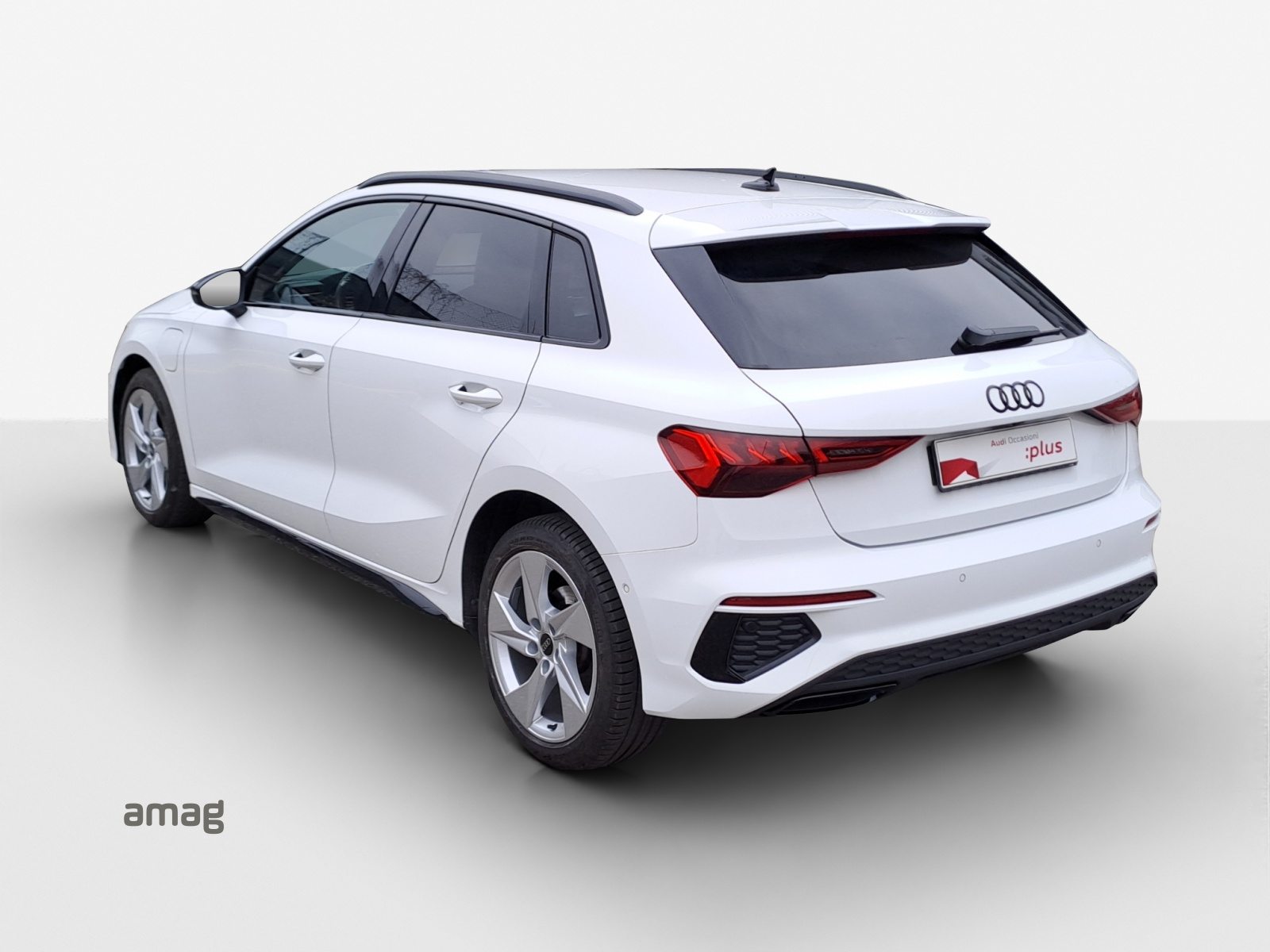 AUDI A3 Sportback 40 TFSI e S line Attraction, Full-Hybrid Petrol/Electric, Second hand / Used, Automatic - 4