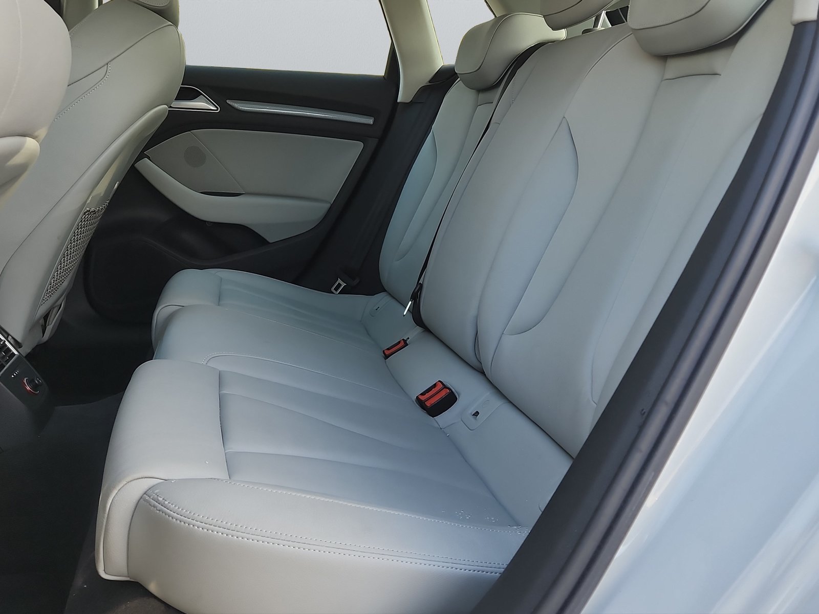 AUDI A3 Sportback 2.0 TDI Attraction quattro S-tronic, Diesel, Second hand / Used, Automatic - 7