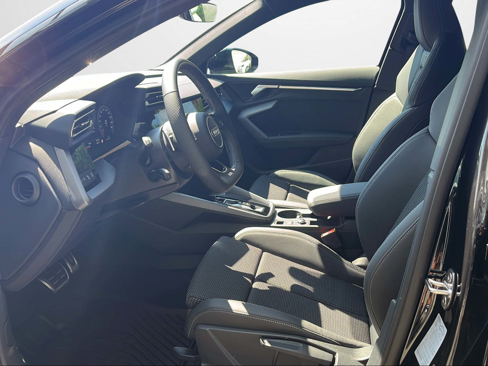 AUDI A3 Sportback 35 TFSI S line Attraction, Essence, Occasion / Utilisé, Automatique - 6
