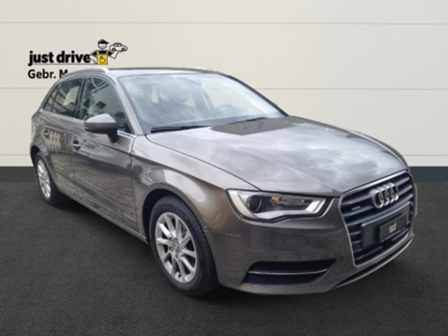 AUDI A3 Sportback 1.8 T FSI Ambiente qu. S-Tr., Petrol, Second hand / Used, Automatic - 4