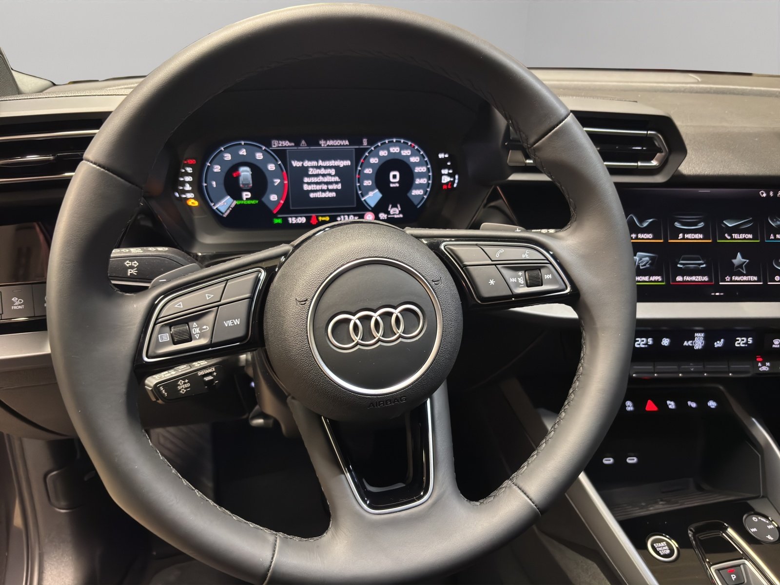 AUDI A3 Sportback 1.5 TFSI S-Tronic, Mild-Hybrid Petrol/Electric, Second hand / Used, Automatic - 7