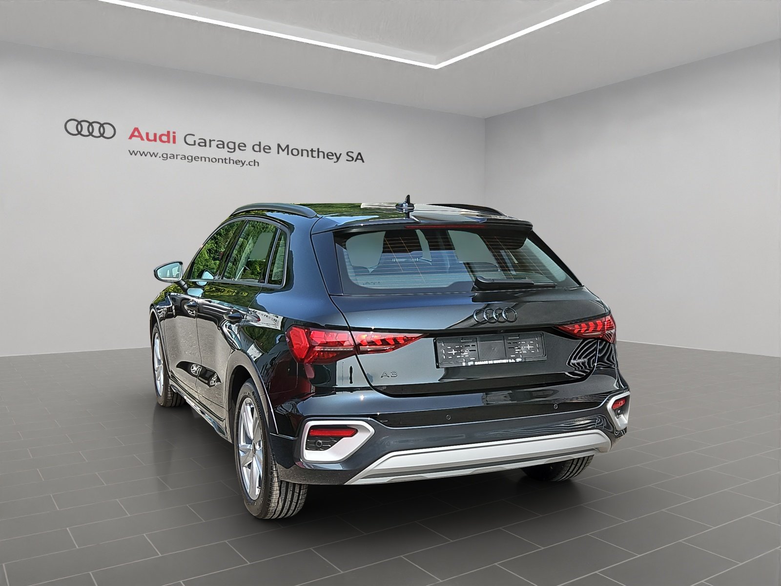 AUDI A3 allstreet 40 TFSI S-tronic quatttro, Essence, Occasion / Utilisé, Automatique - 2