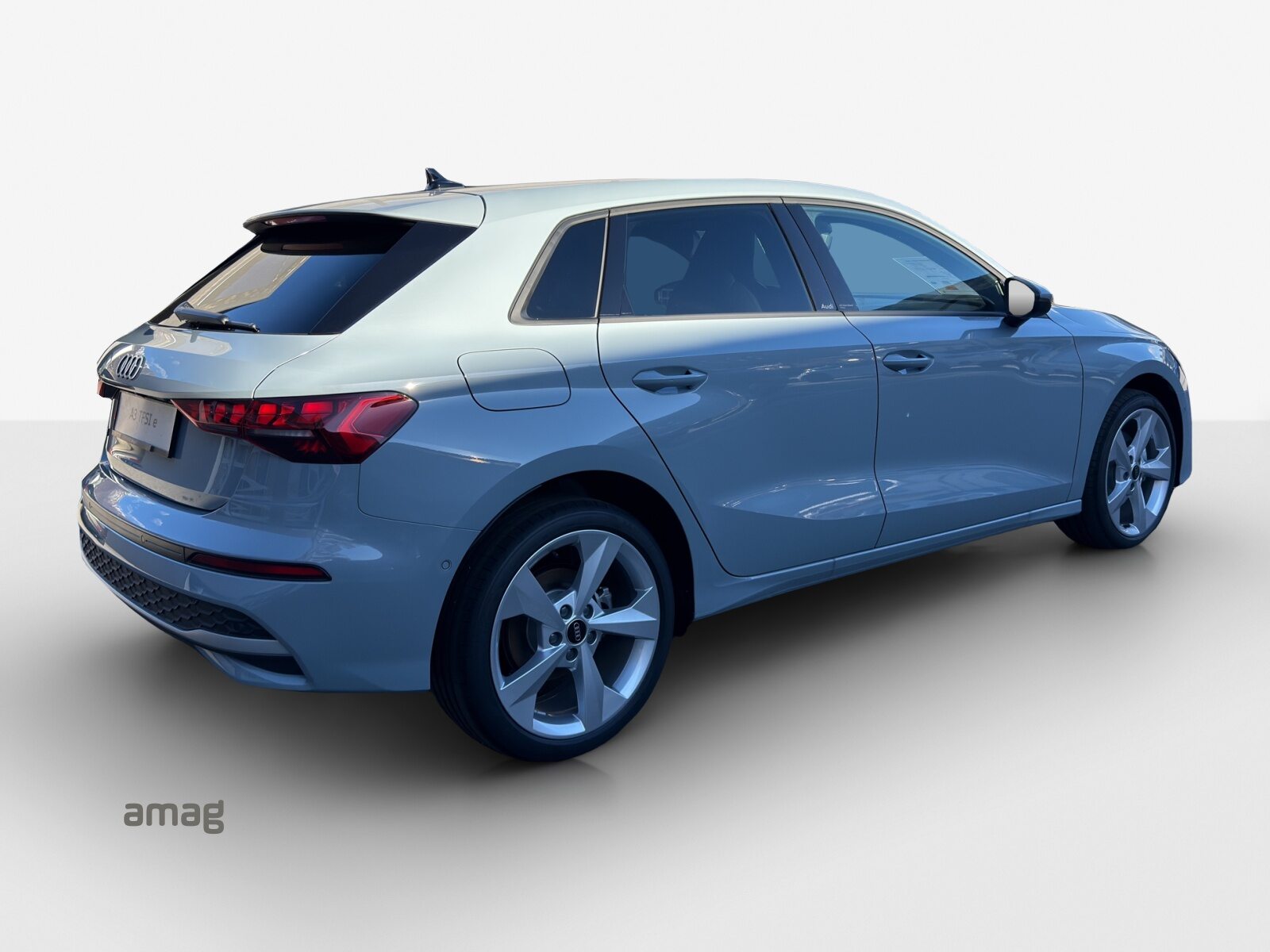 AUDI A3 Sportback 40 TFSI e Attraction, Voll-Hybrid Benzin/Elektro, Occasion / Gebraucht, Automatik - 5