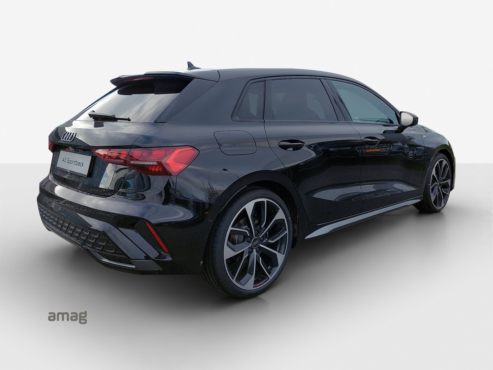 AUDI A3 Sportback TFSI 110 kW S line Attraction, Essence, Occasion / Utilisé, Automatique - 5