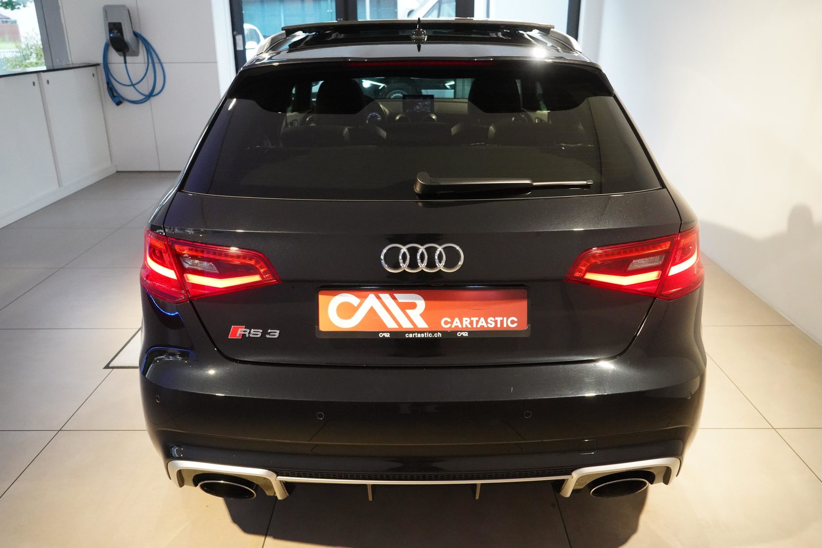 AUDI RS3 Sportback 2.5 T FSI quattro S-Tronic, Essence, Occasion / Utilisé, Automatique - 4