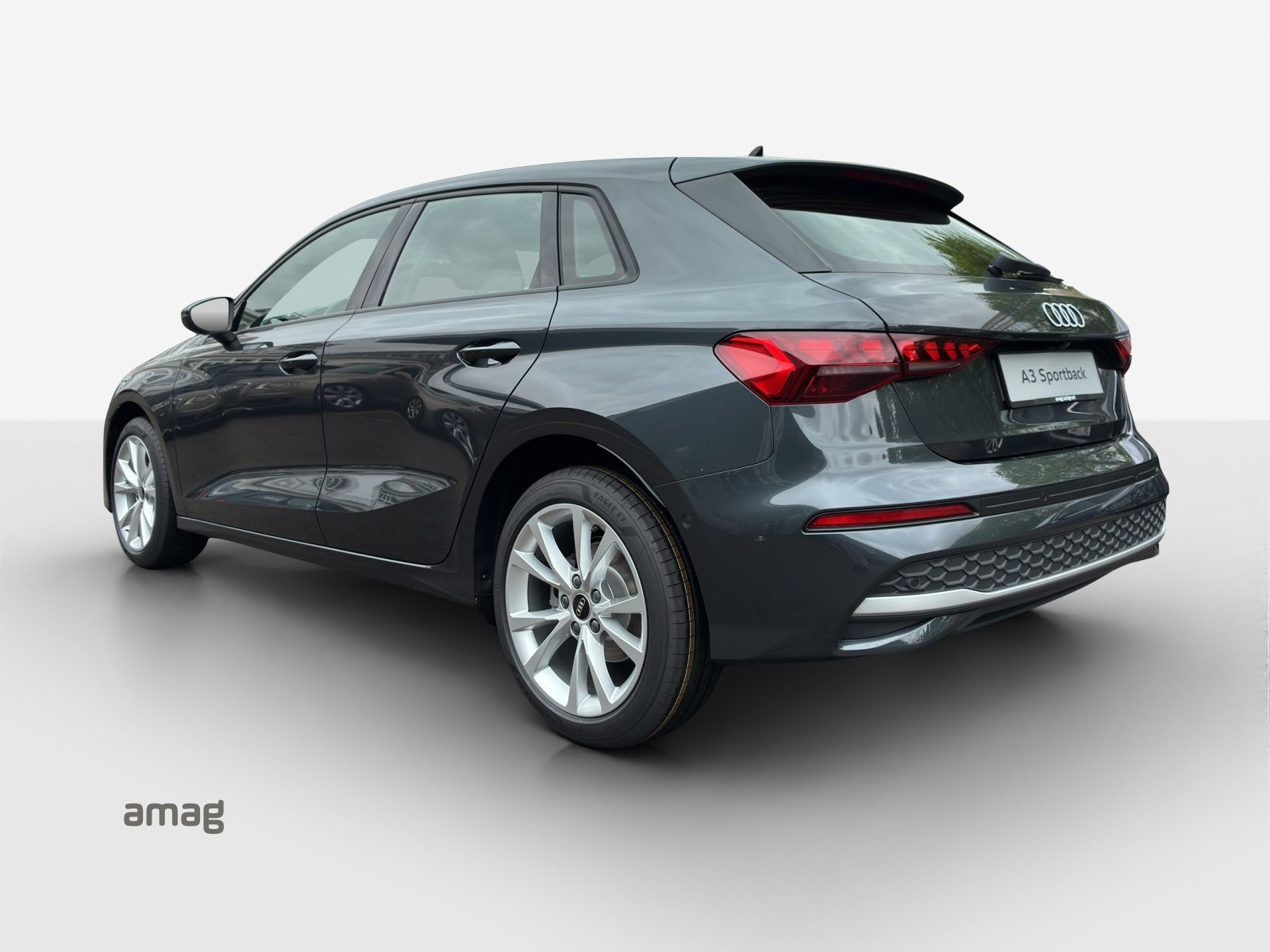 AUDI A3 Sportback TFSI 110 kW Attraction, Essence, Occasion / Utilisé, Automatique - 3