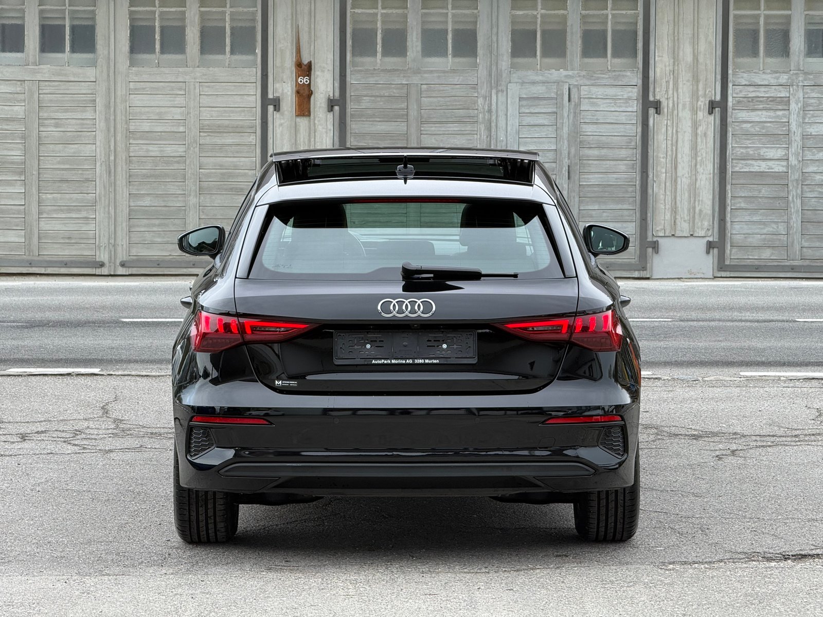 AUDI A3 Sportback 35 TFSI Attraction S-tronic, Mild-Hybrid Petrol/Electric, Second hand / Used, Automatic - 6
