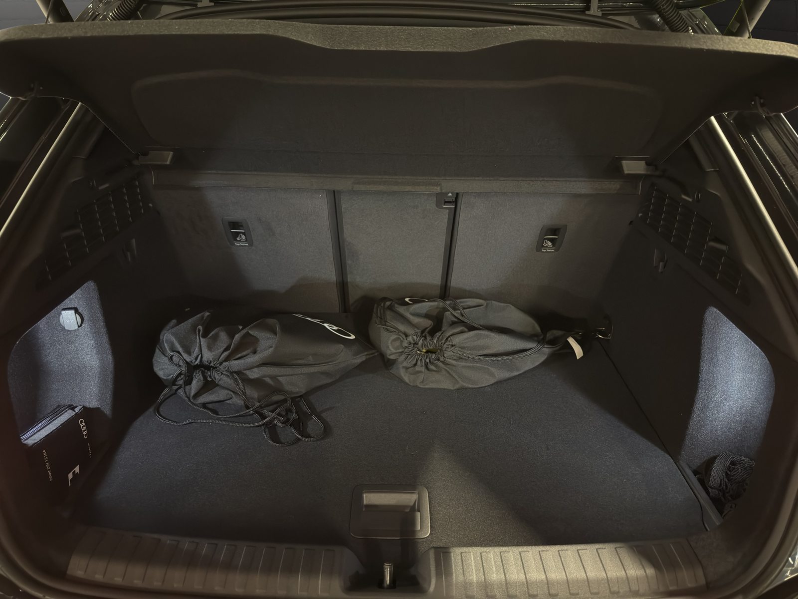 AUDI A3 allstreet 40 TFSI e Attraction, Voll-Hybrid Benzin/Elektro, Occasion / Gebraucht, Automatik - 7