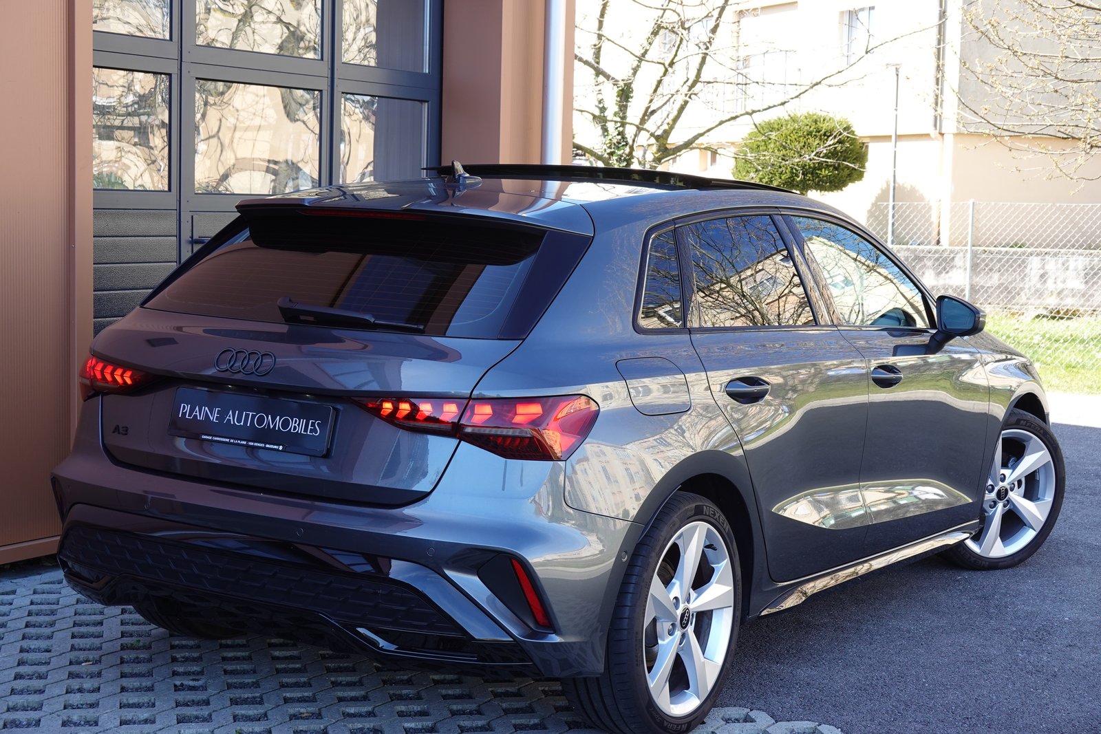 AUDI A3 Limousine 35 TFSI S-Line Attraction S-tronic, Mild-Hybrid Petrol/Electric, Second hand / Used, Automatic - 6