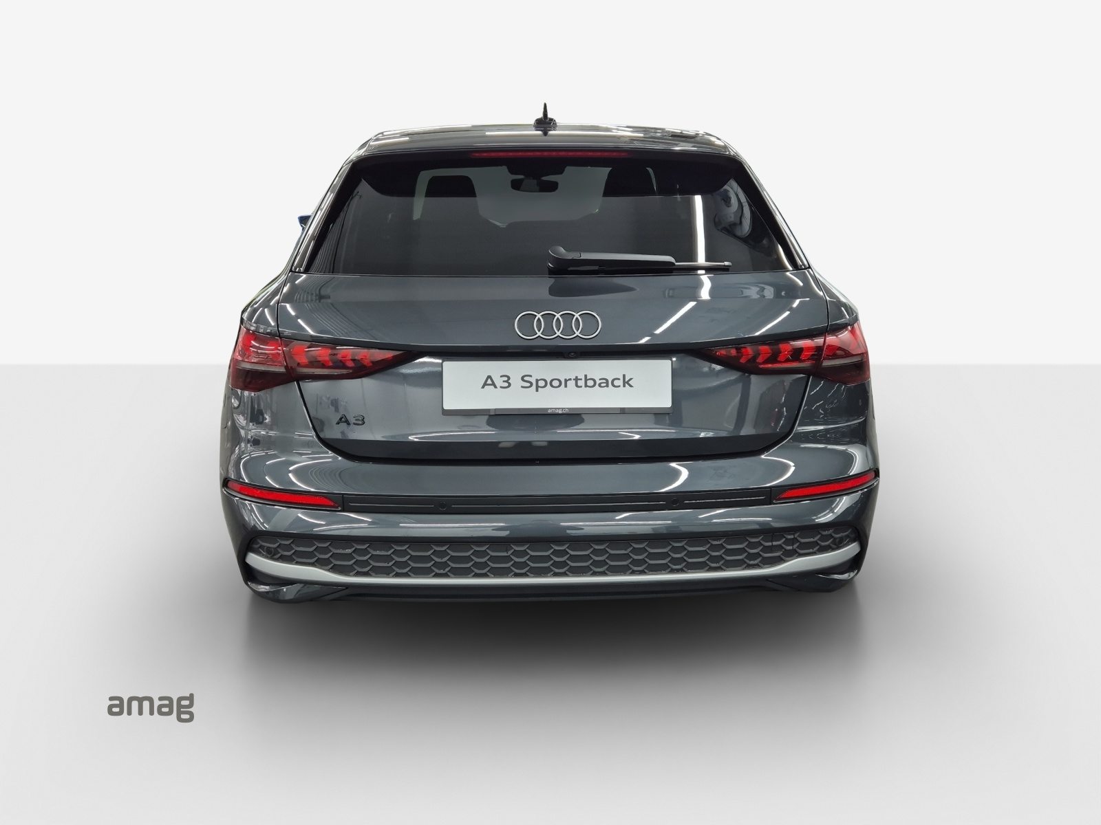 AUDI A3 Sportback TFSI e 150 kW Attraction, Hybride Intégral Essence/Électricité, Occasion / Utilisé, Automatique - 4