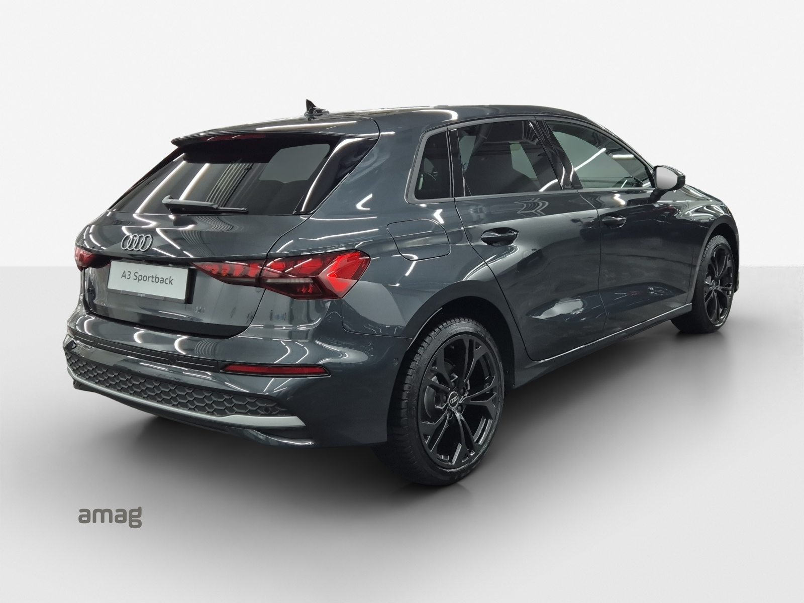AUDI A3 Sportback TFSI e 150 kW Attraction, Hybride Intégral Essence/Électricité, Occasion / Utilisé, Automatique - 5