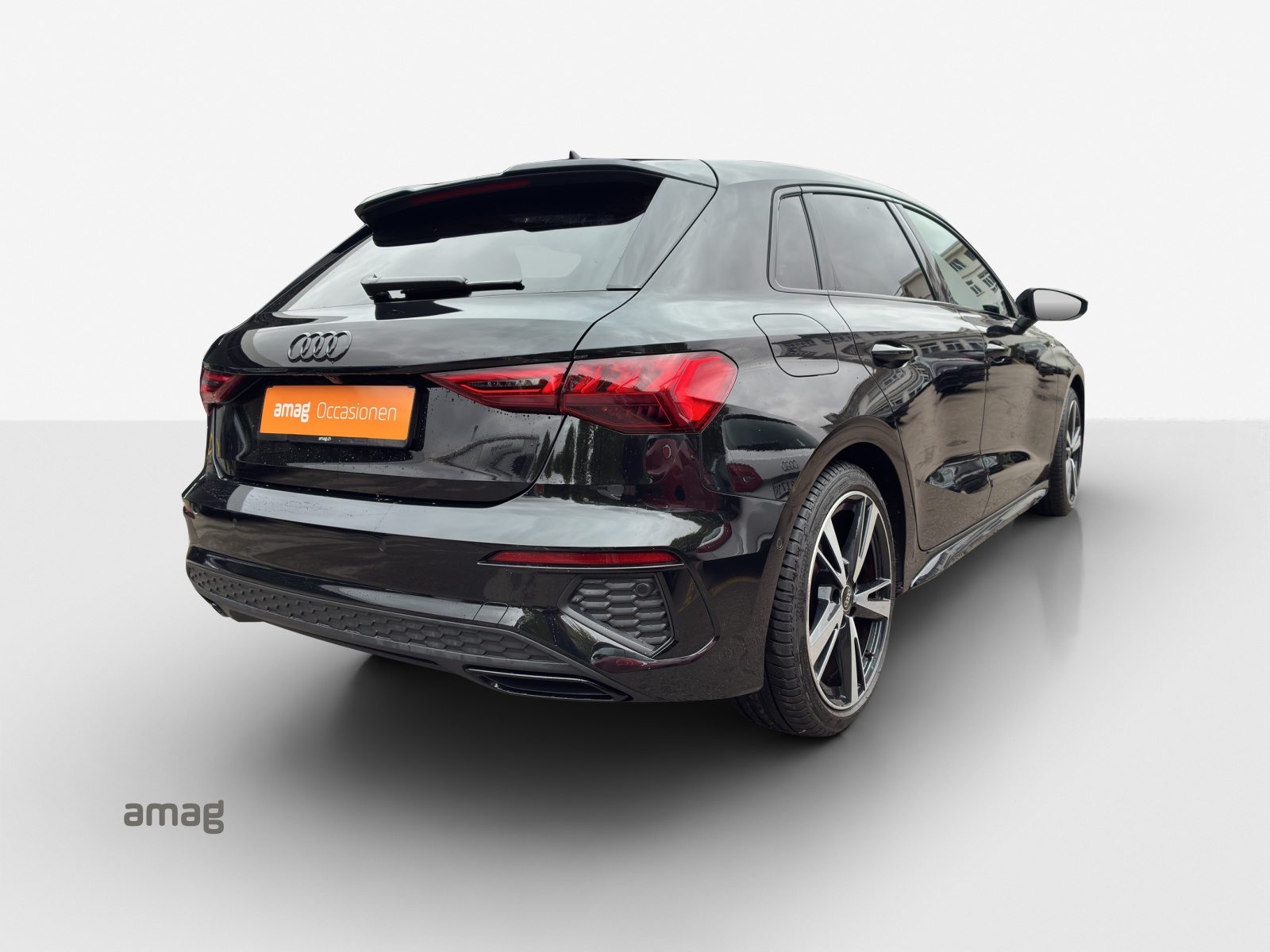 AUDI A3 Sportback 35 TFSI S line Attraction, Benzin, Occasion / Gebraucht, Automatik - 5