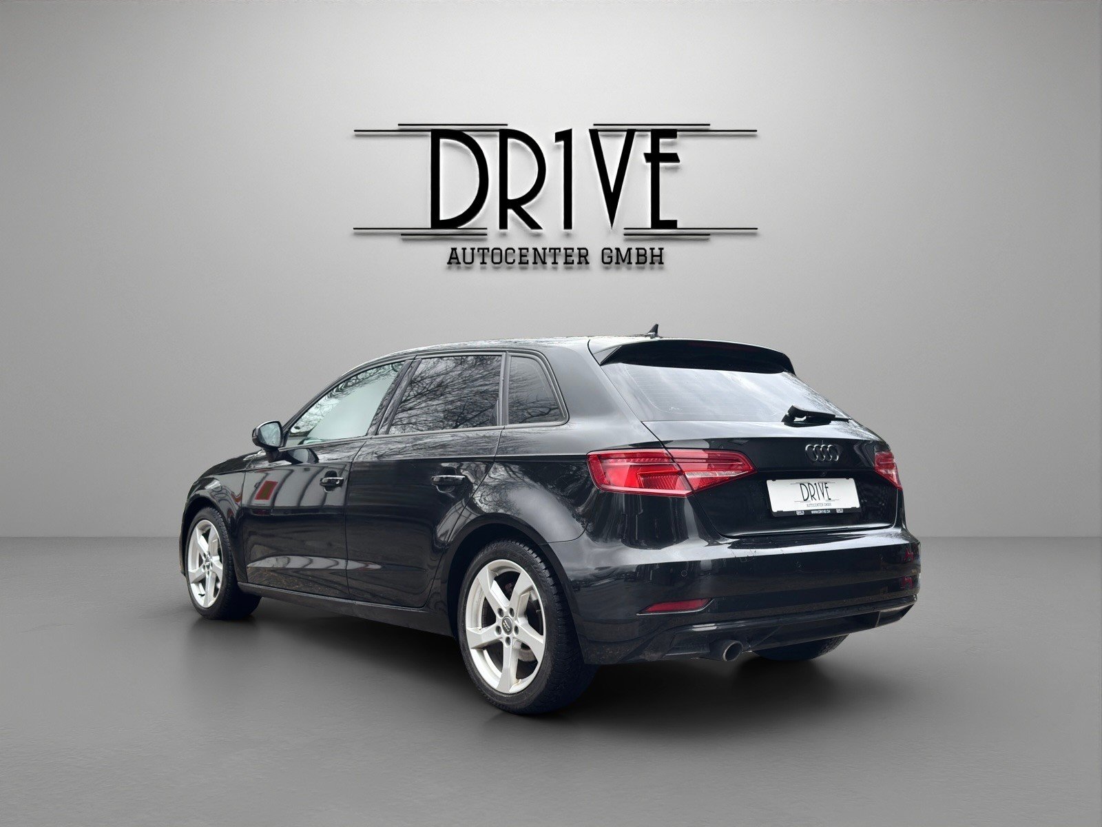 AUDI A3 Sportback 30 TDI Sport S-tronic, Diesel, Second hand / Used, Automatic - 7