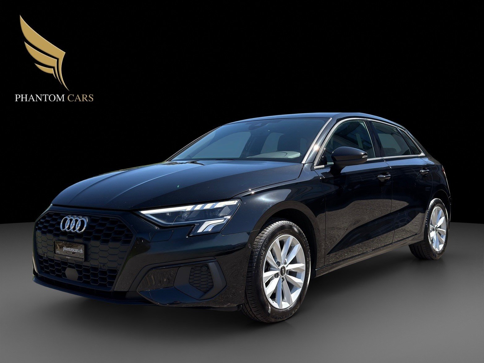 AUDI A3 Sportback 35 TFSI Attraction S-tronic, Mild-Hybrid Petrol/Electric, Second hand / Used, Automatic - 4