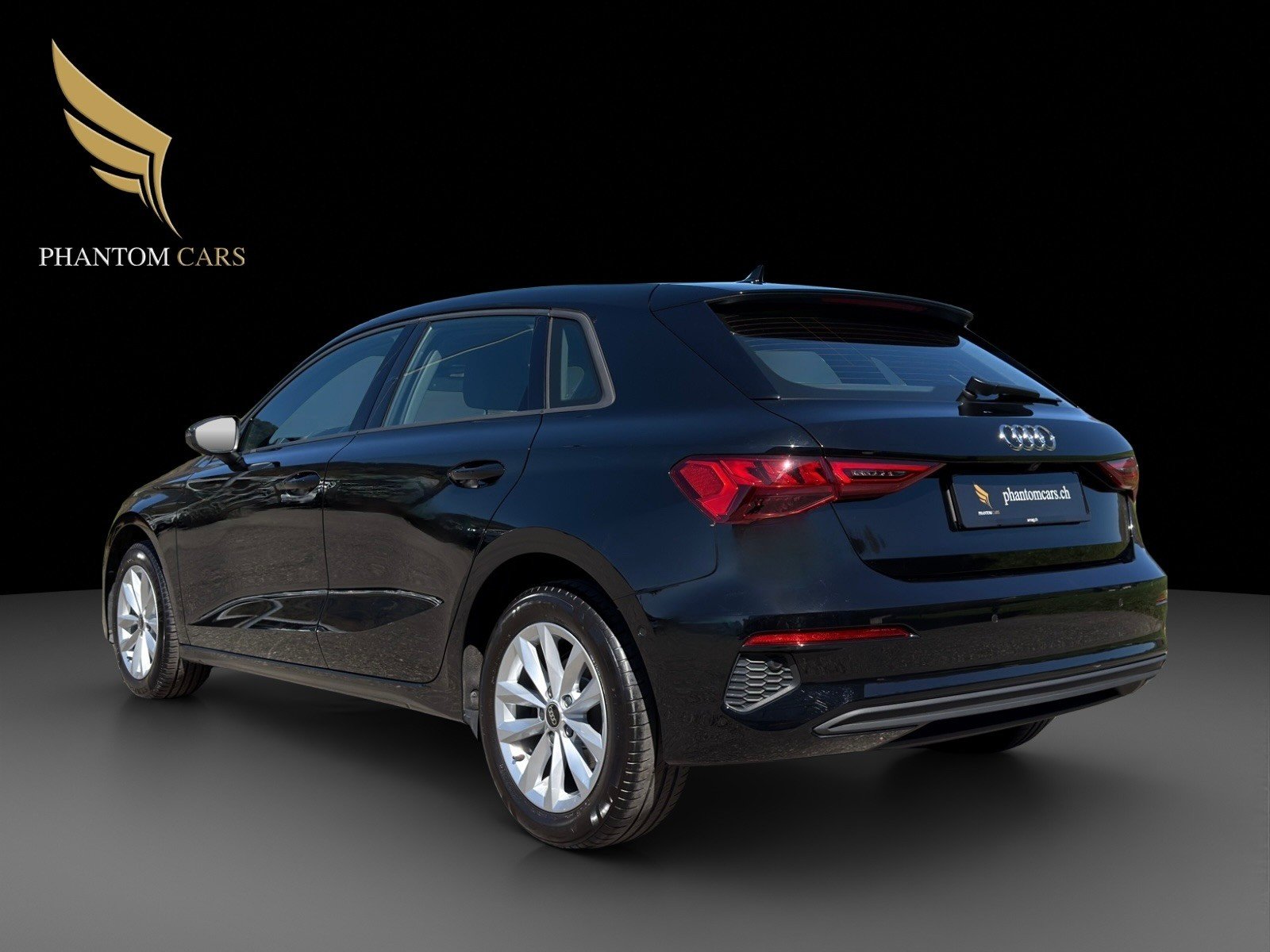 AUDI A3 Sportback 35 TFSI Attraction S-tronic, Mild-Hybrid Petrol/Electric, Second hand / Used, Automatic - 6