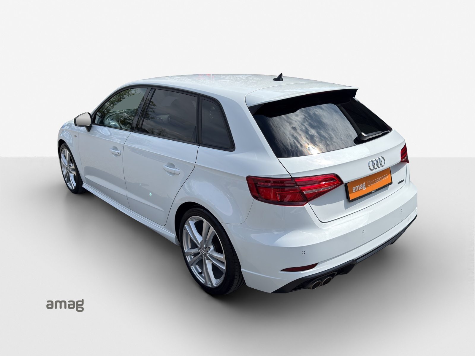 AUDI A3 Sportback 40 TFSI sport Attraction, Petrol, Second hand / Used, Automatic - 3