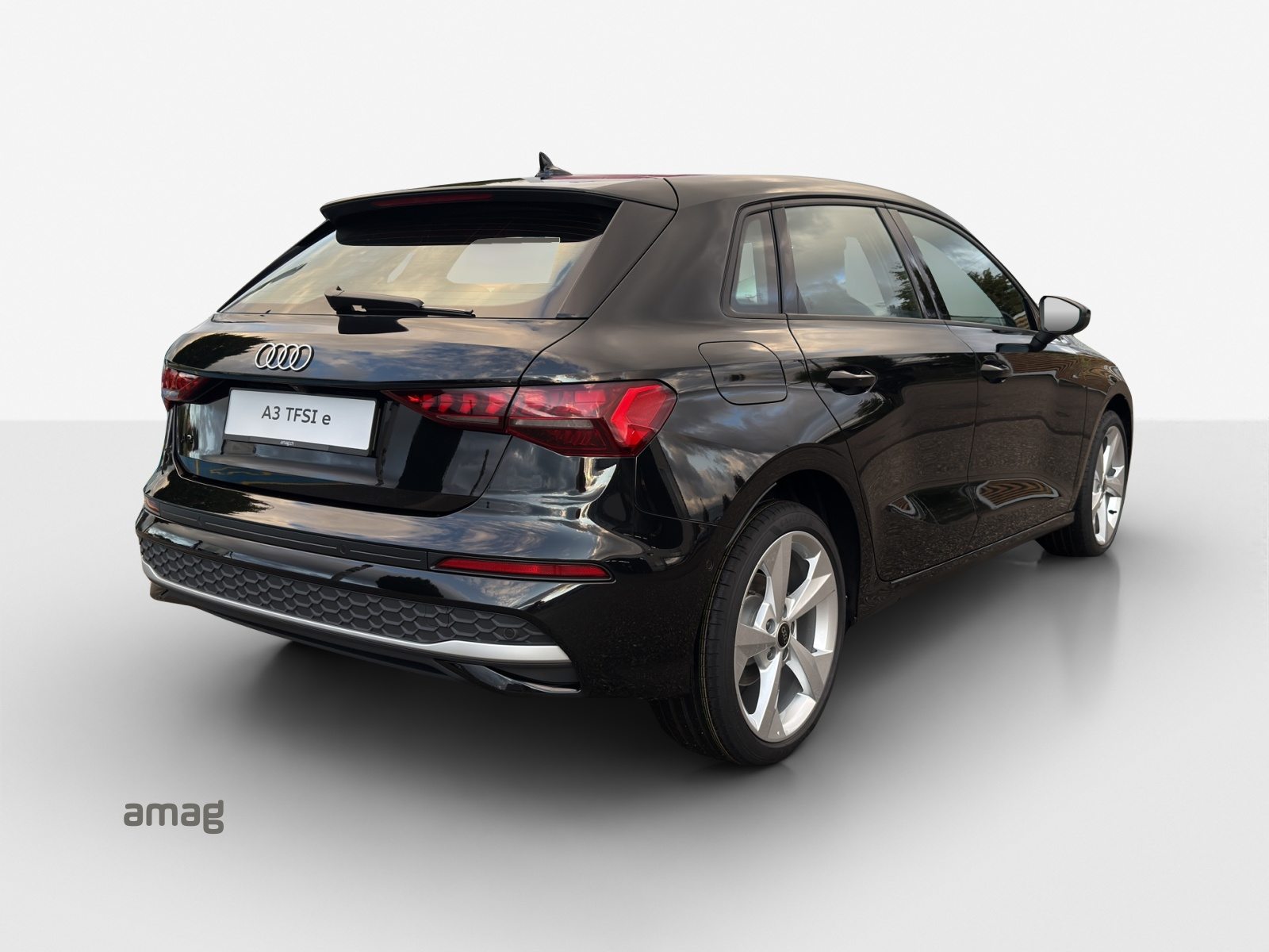 AUDI A3 Sportback 40 TFSI e Attraction, Hybride Intégral Essence/Électricité, Occasion / Utilisé, Automatique - 5