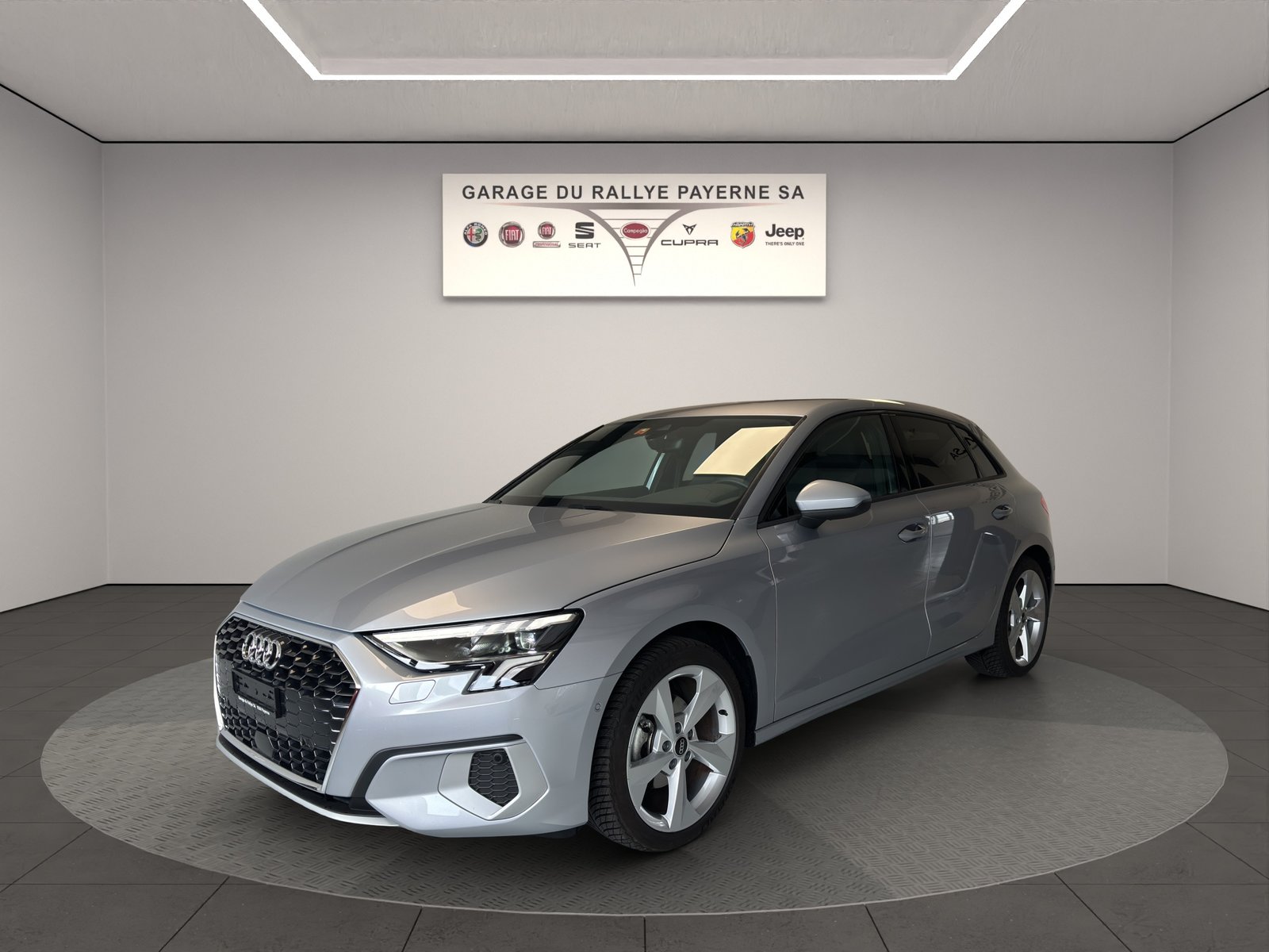 AUDI A3 Sportback 35 TFSI advanced Attraction S-tronic, Mild-Hybrid Benzin/Elektro, Occasion / Gebraucht, Automatik - 2