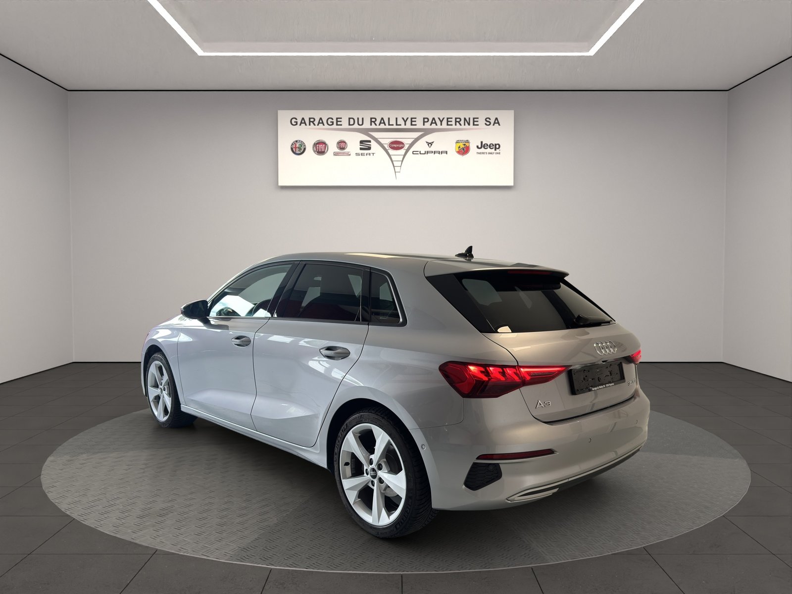 AUDI A3 Sportback 35 TFSI advanced Attraction S-tronic, Mild-Hybrid Benzin/Elektro, Occasion / Gebraucht, Automatik - 3
